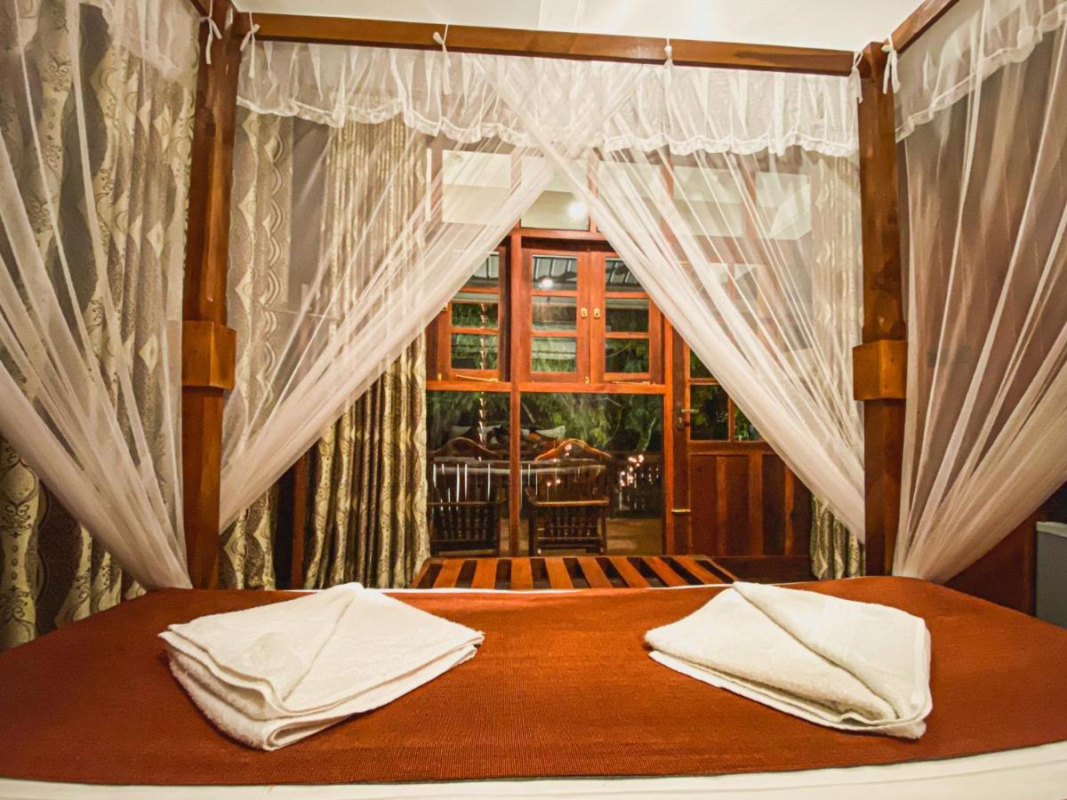 Hotel Levon エッラ エクステリア 写真